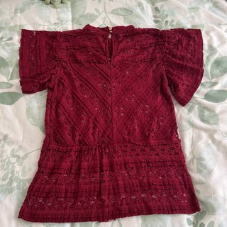 Blusa Sfera Encaje Manga Corta granate