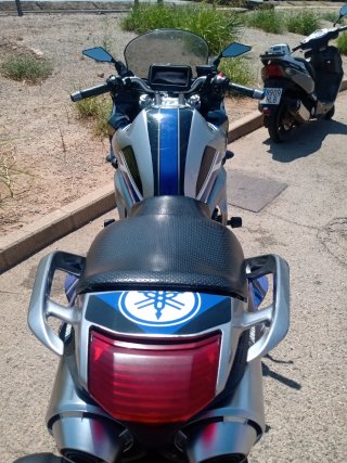Yamaha FZ6 Naked Azul/Plata