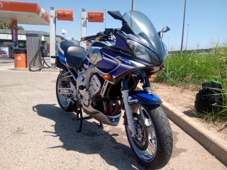Yamaha FZ6 Naked Azul/Plata