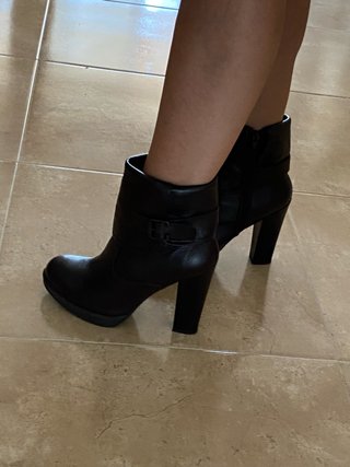 Botines negros tacón alto
