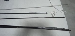 6 Barras Cortina Metal Plata y una blanca