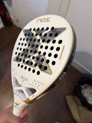 Pala Padel Nox AT10 12K Agustin Tapia