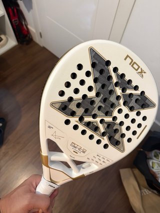 Pala Padel Nox AT10 12K Agustin Tapia