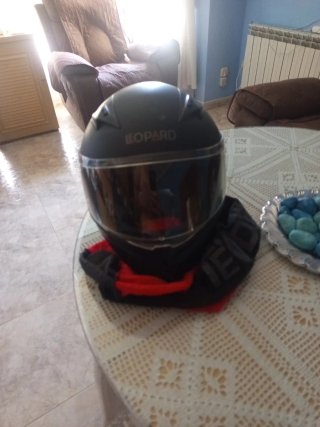 Casco de moto negro perfecto estado