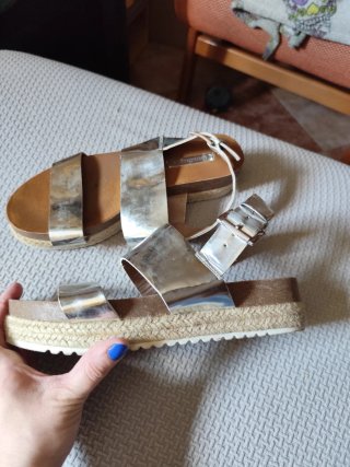 Sandalias plateadas con plataforma