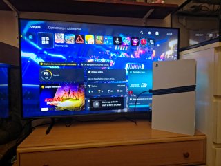 Playstation Pro 2TB + VR2 +Razer Wolverine V2 Pro