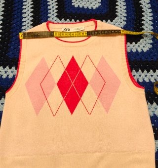 Chaleco  top Zara Rombos Rosa y Rojo