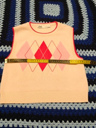 Chaleco  top Zara Rombos Rosa y Rojo