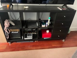 Mesa aparador para TV negra
