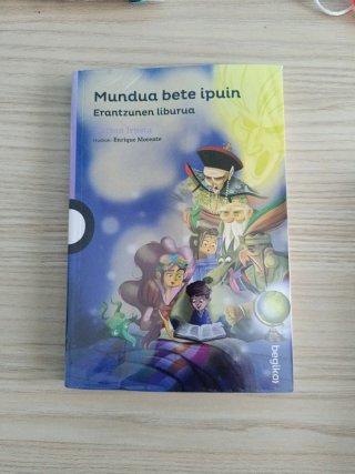 Mundua bete ipuin erantzunen liburua