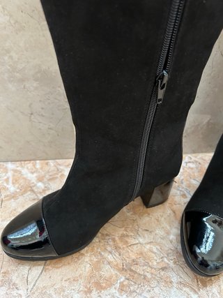 Botas altas negras sin estrenar