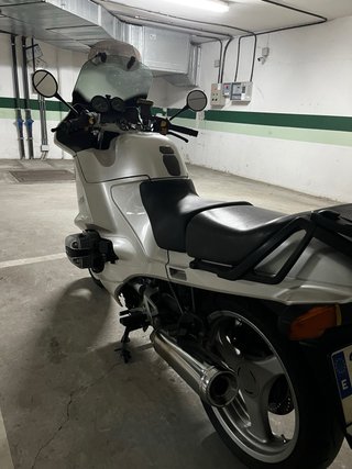 BMW R1100RS