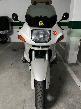 BMW R1100RS