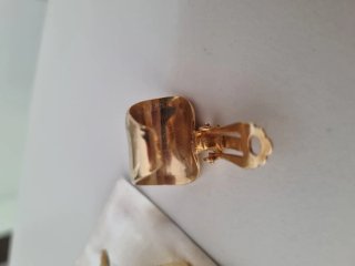 Pendientes clip dorados nuevos