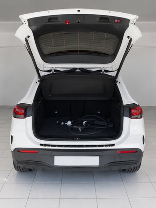 Mercedes-Benz EQA 250 AMG Line AMG