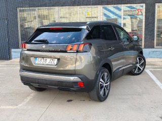 Peugeot 3008 Allure 1.2 130 CV