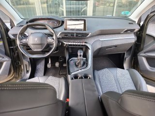 Peugeot 3008 Allure 1.2 130 CV