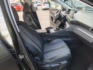 Peugeot 3008 Allure 1.2 130 CV