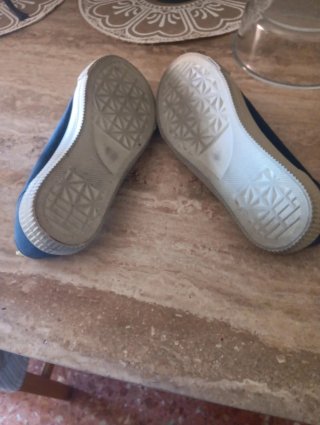 Zapatillas deportivas azul y beige