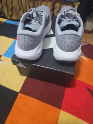 Zapatillas Adidas Gris Talla 43.5
