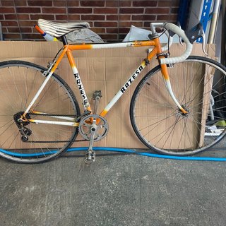 Bicicleta clásica de carretera RAZESA