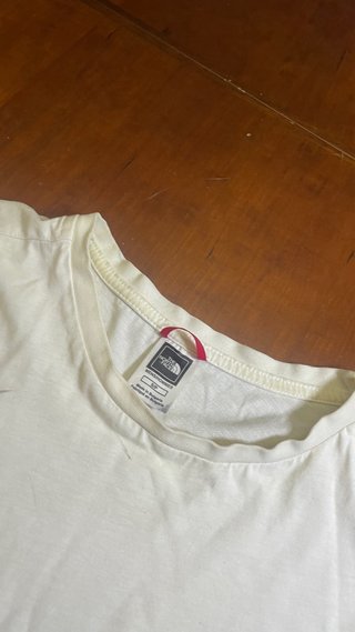 Camiseta The North Face Blanca Urbana