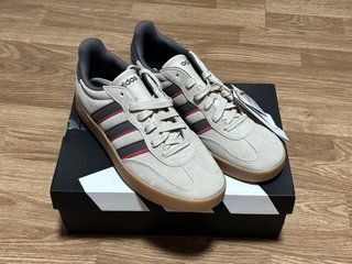 Zapatillas Adidas Barreda JP7100 Beige