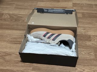 Zapatillas Adidas Barreda JP7100 Beige