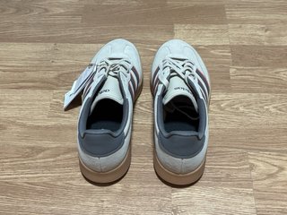 Zapatillas Adidas Barreda JP7100 Beige