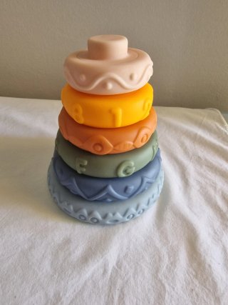Torre de apilar para bebés