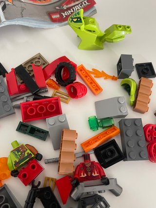 LEGO Juniors 10722 Ninjago Cara a Cara Serpiente