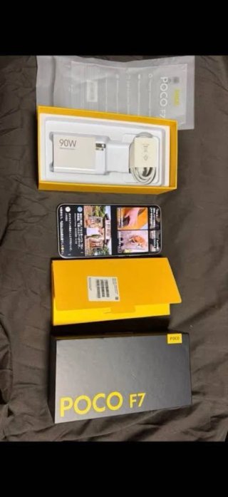Poco F7 - Caja, funda, cargador y accesorios