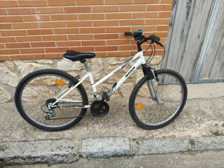 Bicicleta Decathlon 26 Blanca