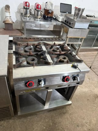 Cocina industrial 4 fuegos