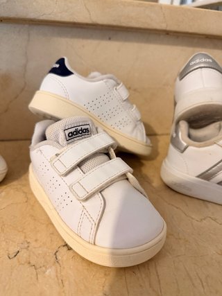 Zapatillas deportivas niño azul y blanco