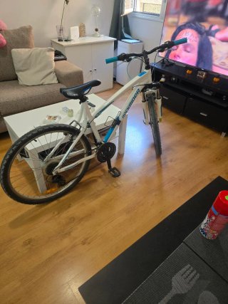 Bicicleta MT Rockrider Blanca y Azul