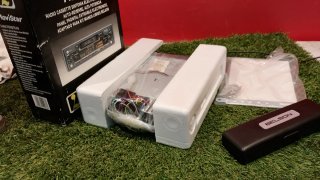ANTIGUO RADIO CASETE PARA COCHE.2A OPORTUNITAT.