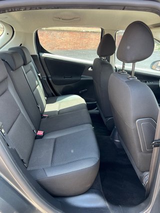 Peugeot 207 2012