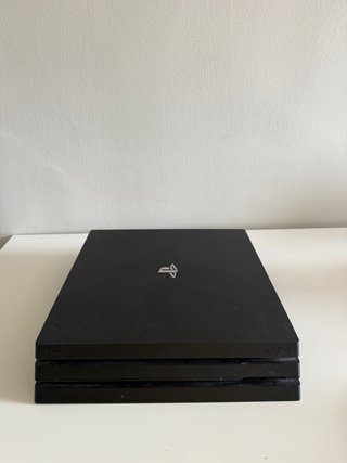 PS4 Pro 1TB + 3 Controller + Giochi