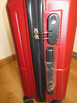 Maleta Roja 4 Ruedas - Como Nueva
