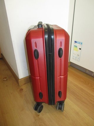 Maleta Roja 4 Ruedas - Como Nueva