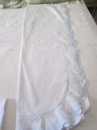 Set di biancheria per culla con ricami