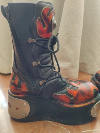 Botas New Rock Flames Talla 42