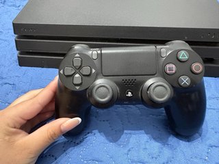 PS4 (PlayStation 4) Negra