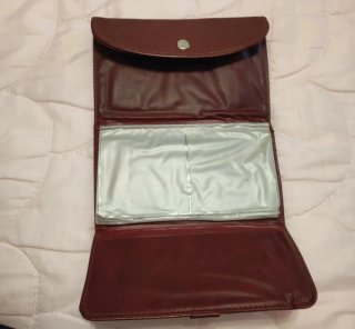 Portafoglio portadocumenti donna in pelle bordeaux