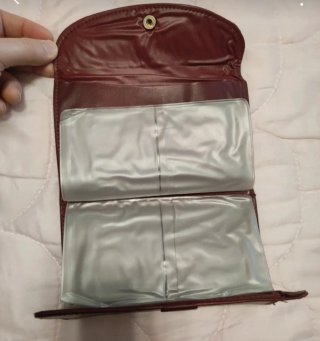 Portafoglio portadocumenti donna in pelle bordeaux