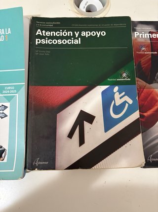 5 libros de el grado medio 1ºTAPSD