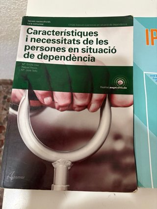 5 libros de el grado medio 1ºTAPSD