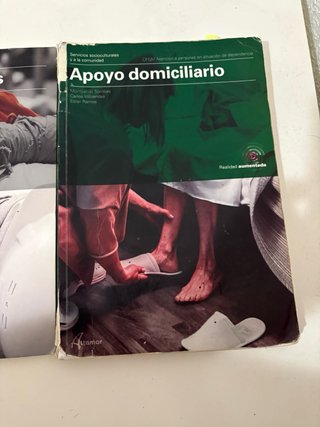 5 libros de el grado medio 1ºTAPSD