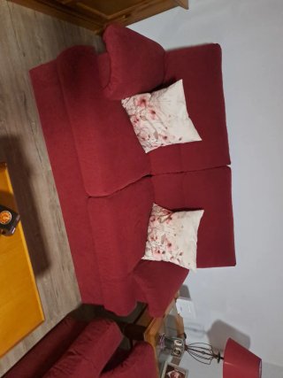 Sofá de 2 plazas rojo y regalo uno de tres plazas